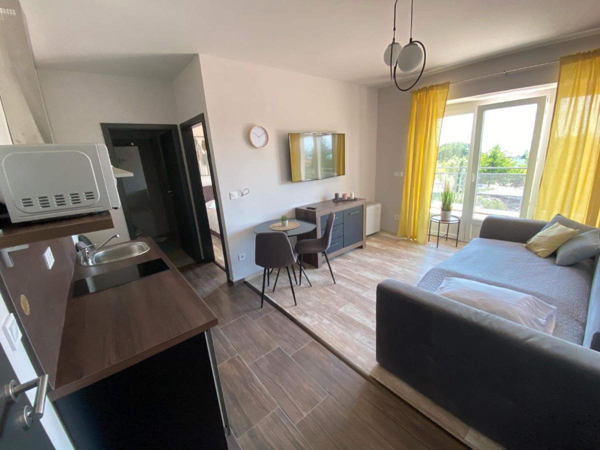 Balkon Apartmanhaz Panzio Balatonfüred Exteriör bild