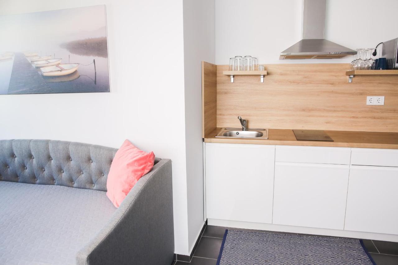 Balkon Apartmanhaz Panzio Balatonfüred Exteriör bild