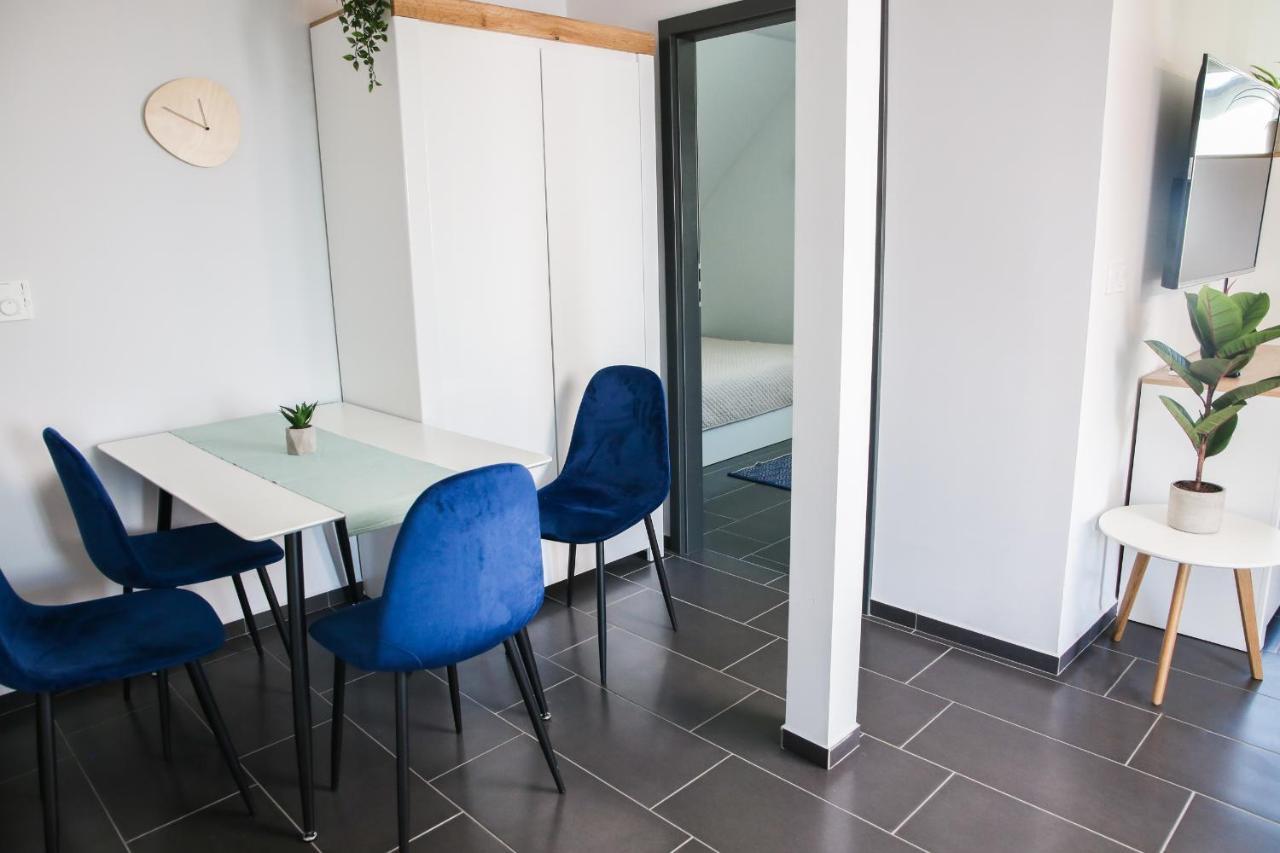 Balkon Apartmanhaz Panzio Balatonfüred Exteriör bild