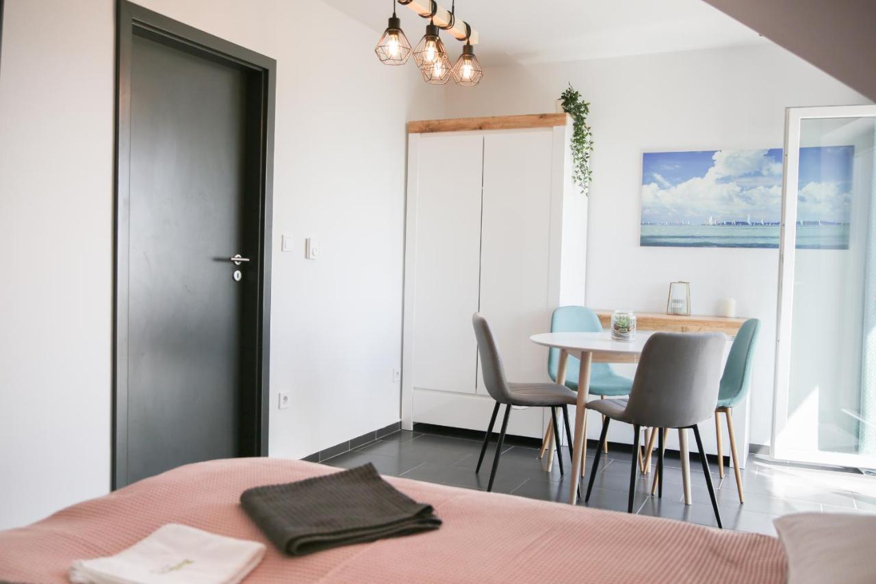 Balkon Apartmanhaz Panzio Balatonfüred Exteriör bild