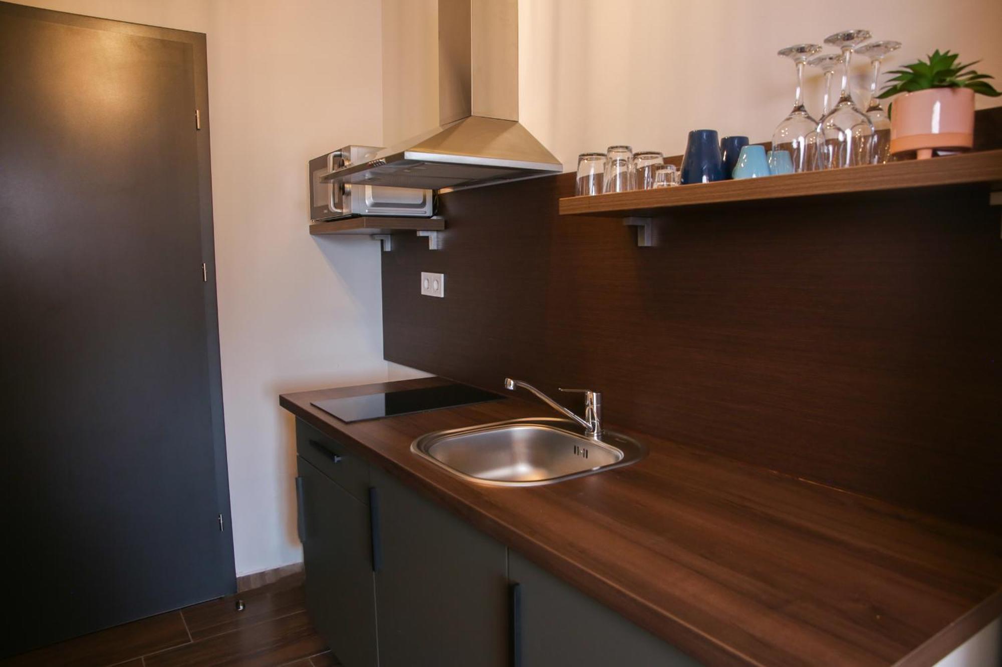 Balkon Apartmanhaz Panzio Balatonfüred Exteriör bild