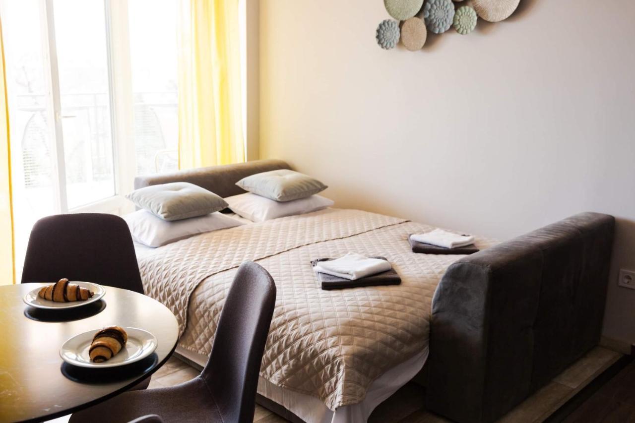 Balkon Apartmanhaz Panzio Balatonfüred Exteriör bild