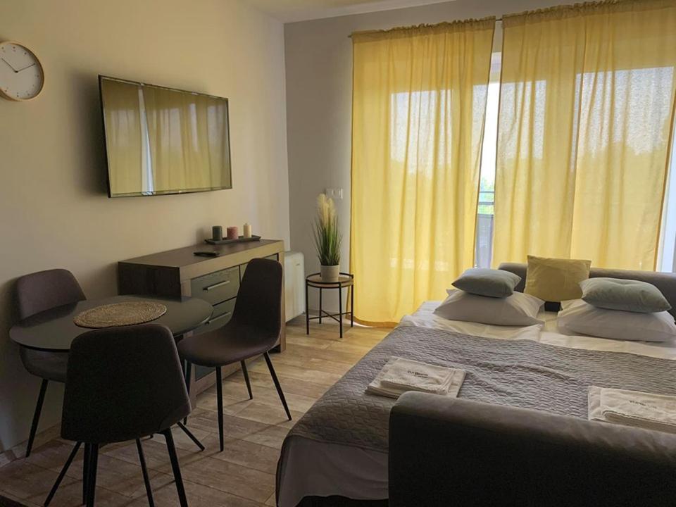 Balkon Apartmanhaz Panzio Balatonfüred Exteriör bild